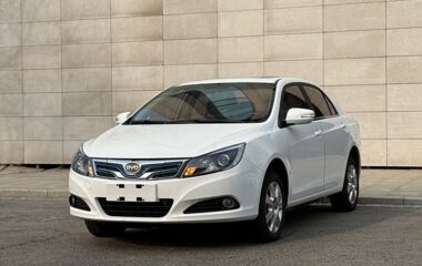 BYD E5