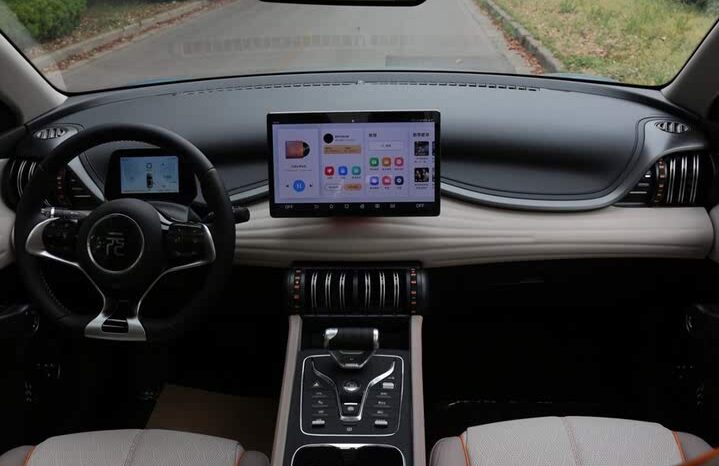 
								BYD Yuan PLUS Champion Transcendence Edition full									