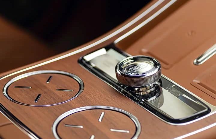 
								Huawei Maextro S800 Extended Range Star Premium Edition 5-Seats full									