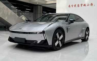 Xpeng P7 702 km RWD Long-Range Ultra