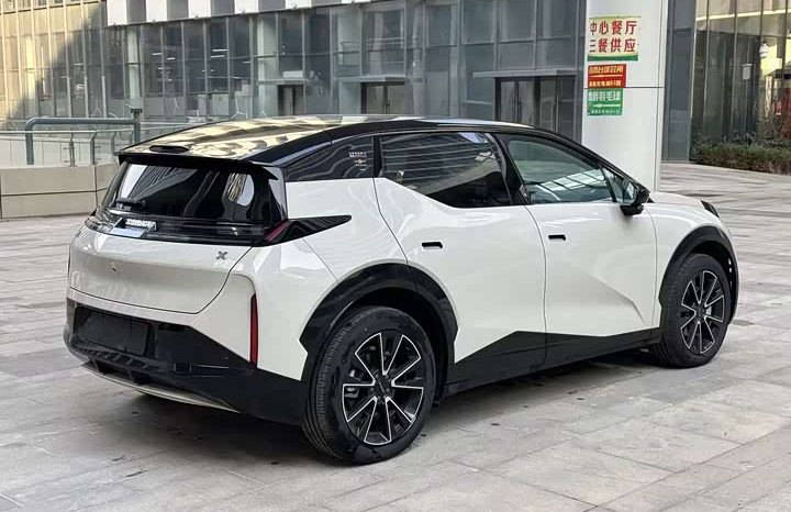 
								ZEEKR X 5-Seat Long-Range Version full									