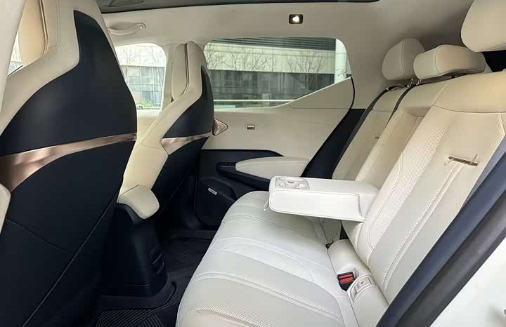 
								ZEEKR X 5-Seat Long-Range Version full									