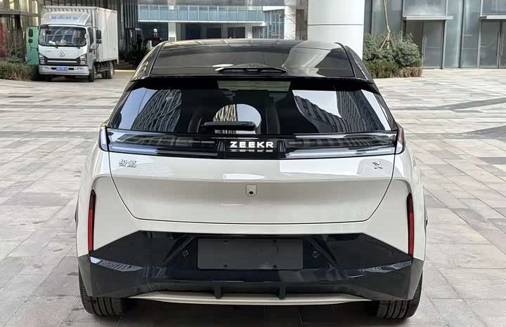 
								ZEEKR X 5-Seat Long-Range Version full									