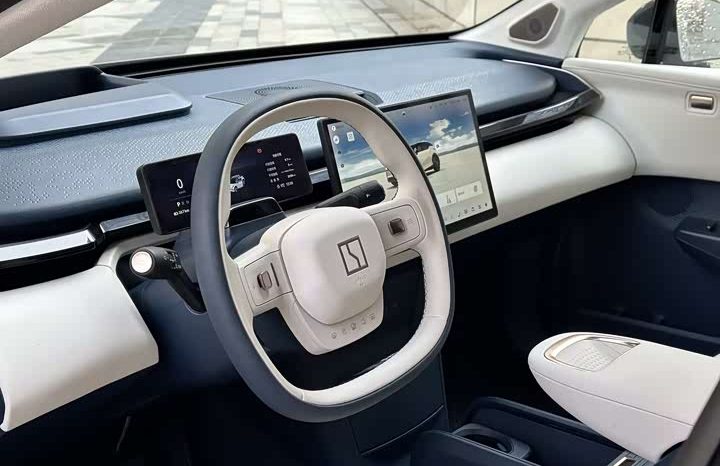 
								ZEEKR X 5-Seat Long-Range Version full									