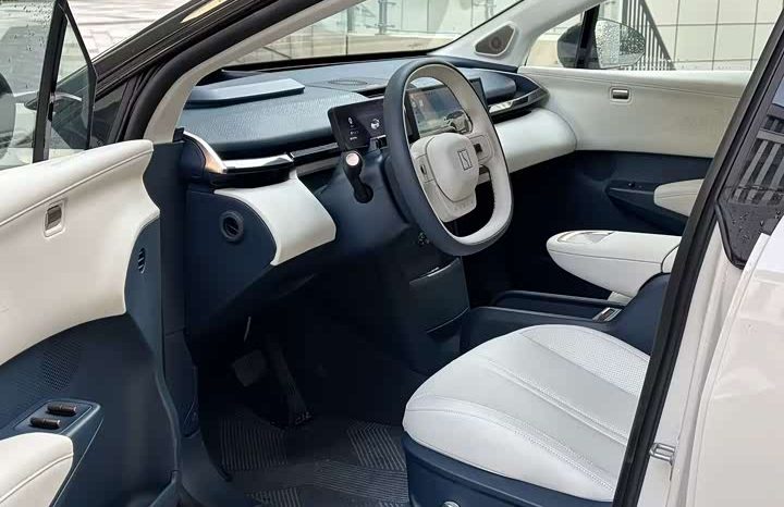 
								ZEEKR X 5-Seat Long-Range Version full									