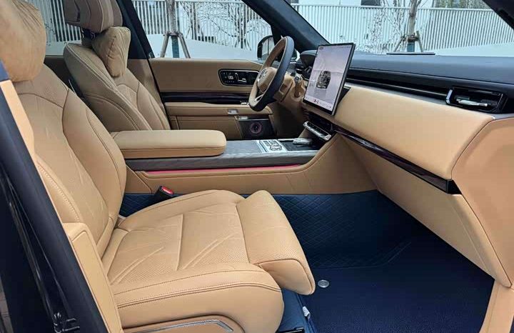 
								Geely ZEEKR 9X 2025 Max Version (55 kWh) full									