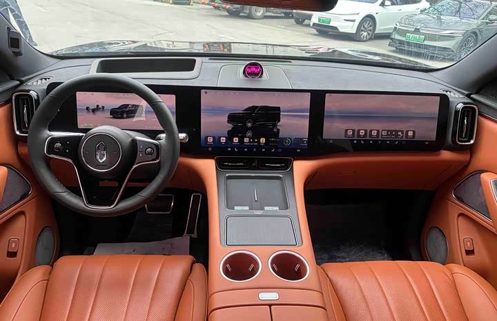 
								Huawei AITO M8 Extended Range Max+ Edition full									